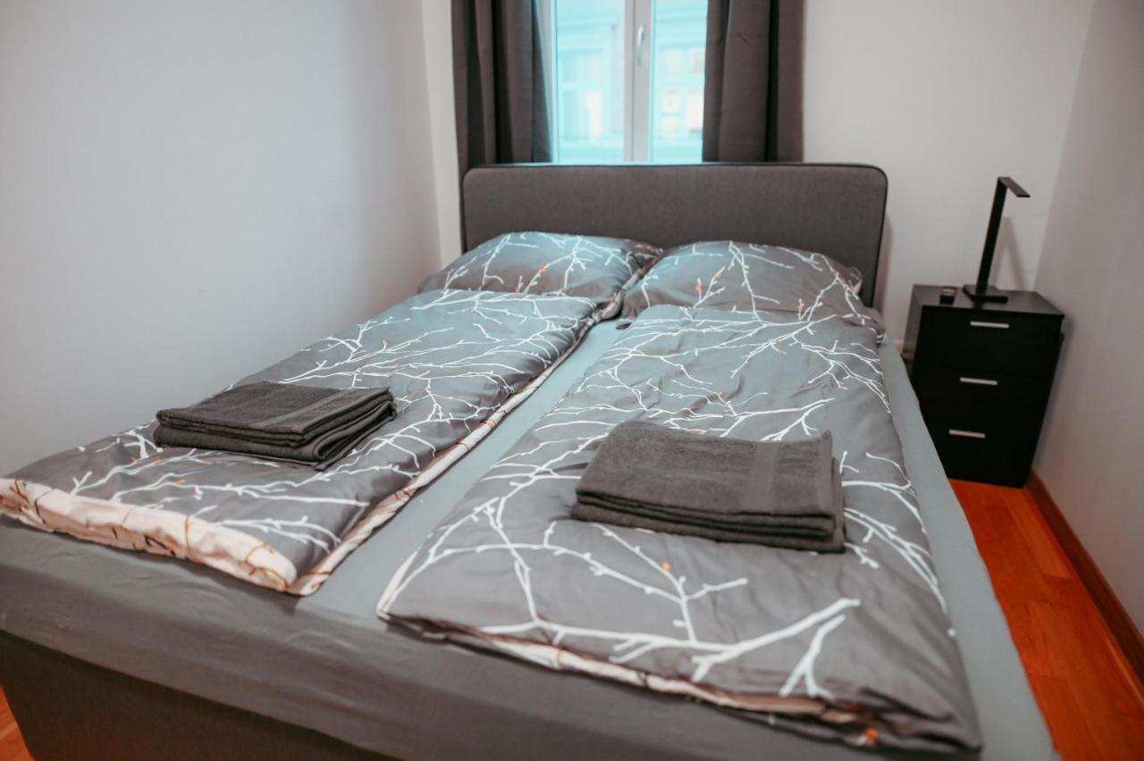 4 Apartament *