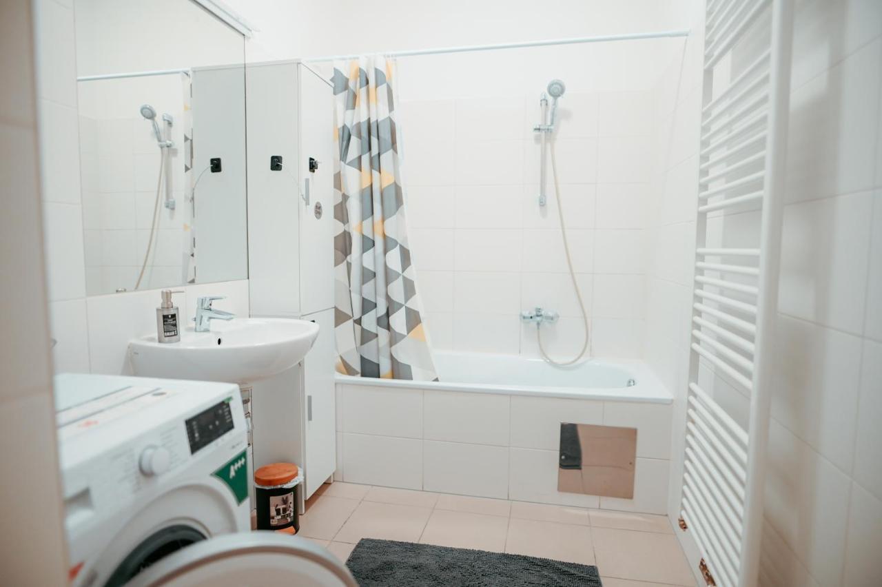 4 Apartament